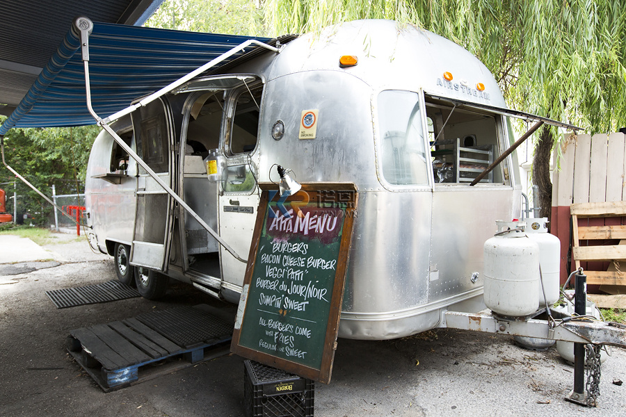 Fully Equipped Caravan Bar Ven - огляд і ціна Mobile Coffee Van Equipment