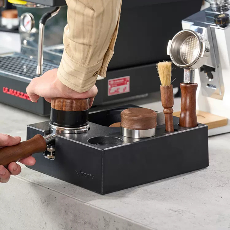 Coffee Tamper Station Mat Stan - огляд і ціна Coffee Knock Box